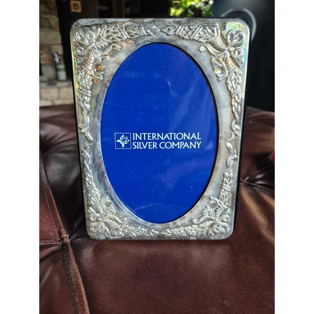 International Silver NOS Silverplate 4x6 Photo Frame Wedding Gift Vintage NIB